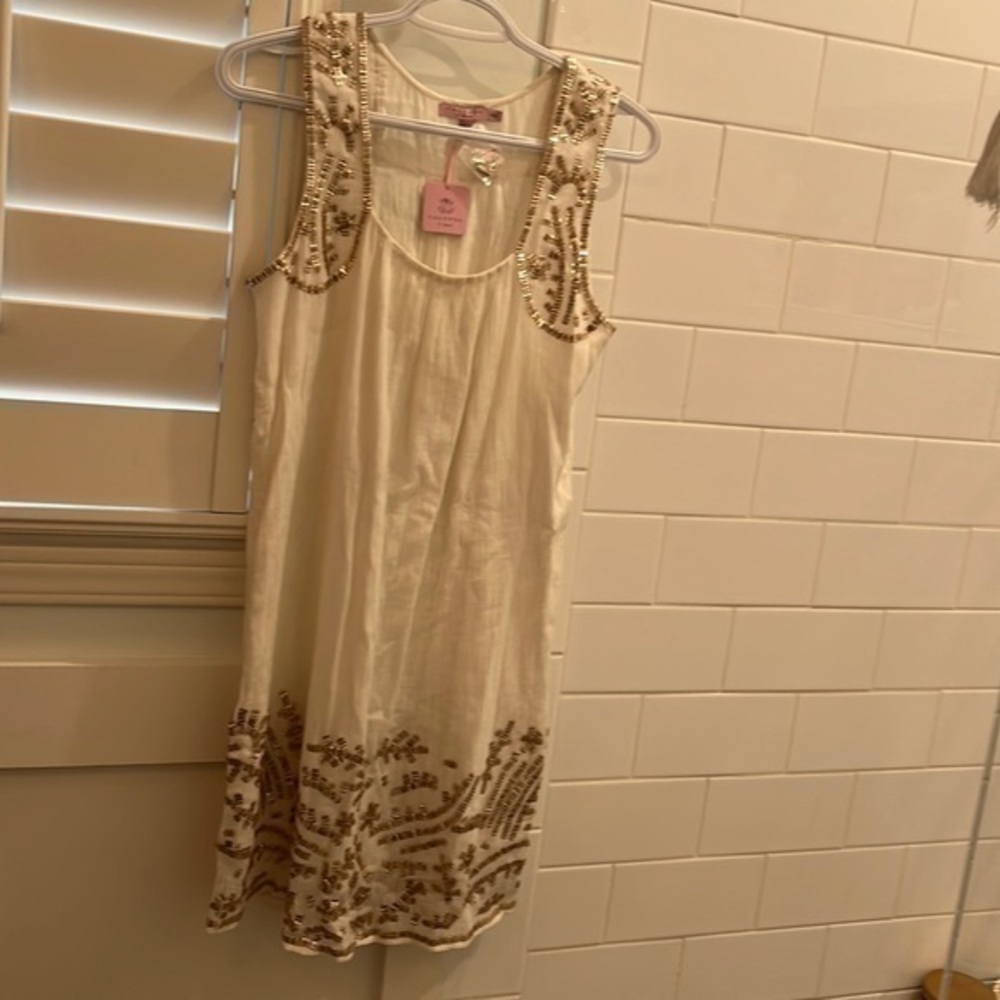 NWT Beautiful lightweight white Calypso dress